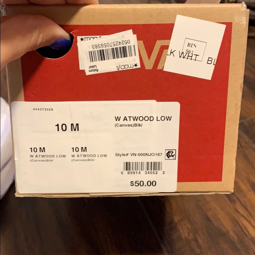 Vans - Picture 3 of 3
